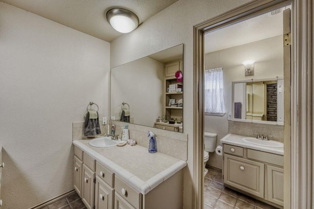 102 Lei CT, Bastrop, TX 78602