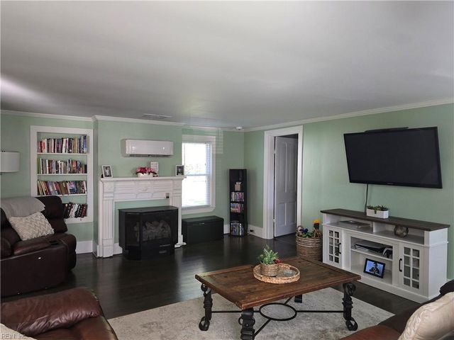 9305 Eclipse DR, Suffolk, VA 23433