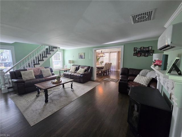 9305 Eclipse DR, Suffolk, VA 23433
