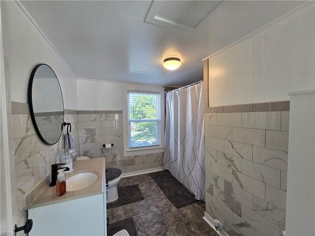 9305 Eclipse DR, Suffolk, VA 23433
