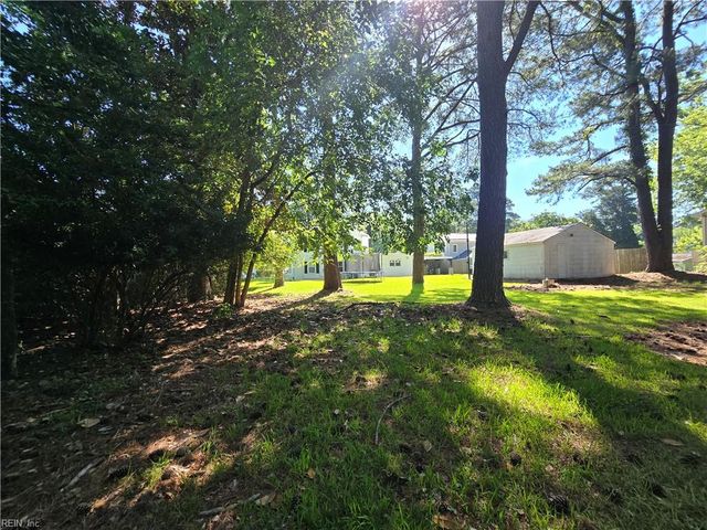 9305 Eclipse DR, Suffolk, VA 23433