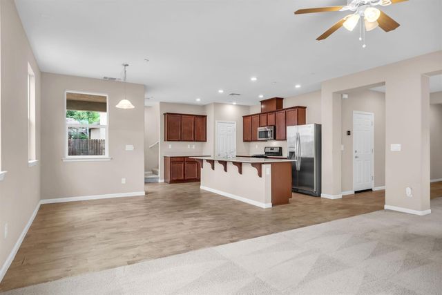 5439 Duck Walk Way, Sacramento, CA 95835