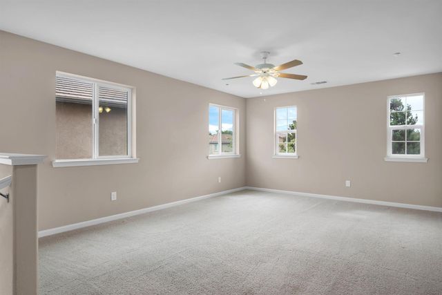5439 Duck Walk Way, Sacramento, CA 95835