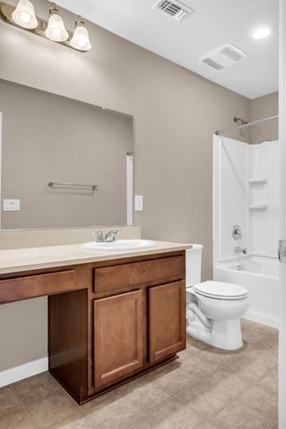 5439 Duck Walk Way, Sacramento, CA 95835