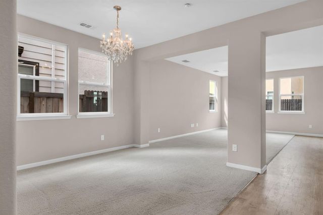 5439 Duck Walk Way, Sacramento, CA 95835