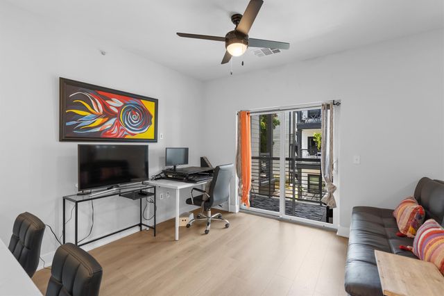 3101 Govalle Ave 210, Austin, TX 78702