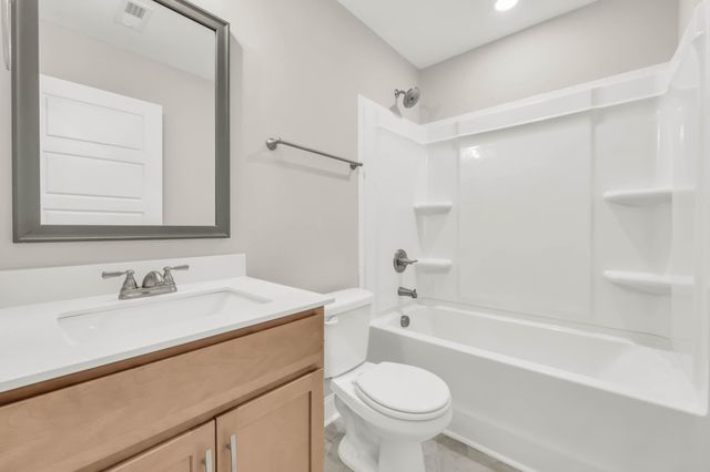 2709 Brewster Dr, Clarksville, TN 37042