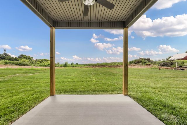 2709 Brewster Dr, Clarksville, TN 37042