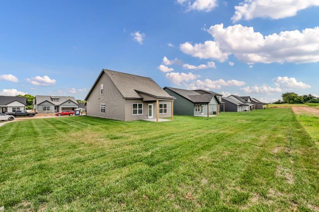 2709 Brewster Dr, Clarksville, TN 37042