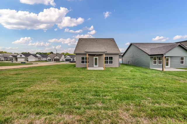 2709 Brewster Dr, Clarksville, TN 37042