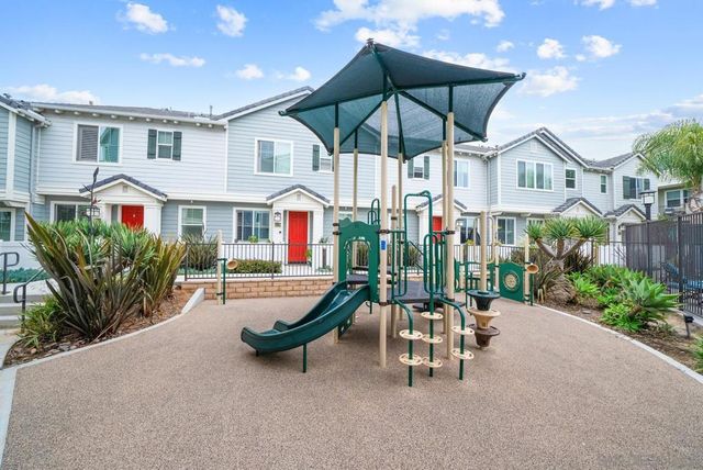 510 Finch Ln, Imperial Beach, CA 91932