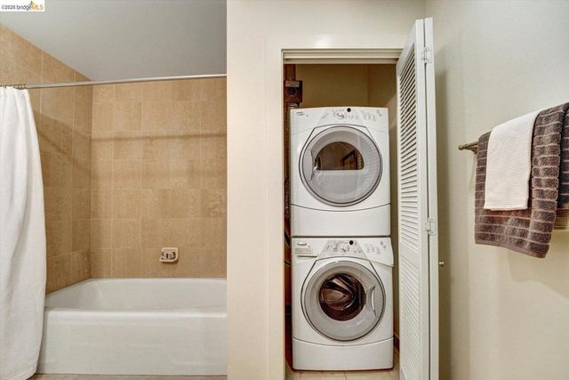 585 9th ST UNIT 535, Oakland, CA 94607