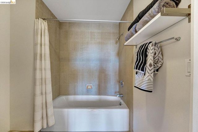 585 9th ST UNIT 535, Oakland, CA 94607