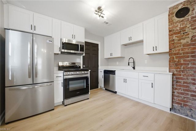 802 Smith ST, Hampton, VA 23661