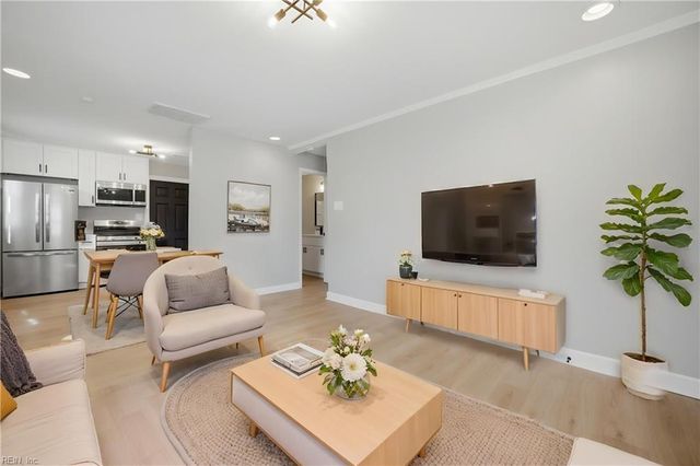 802 Smith ST, Hampton, VA 23661