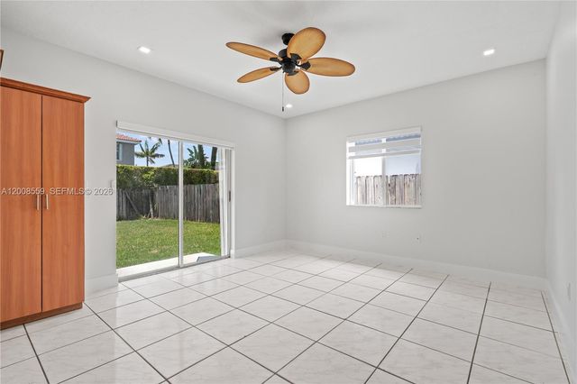 9576 SW 162nd Path, Miami, FL 33196