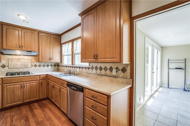3517 Rogers Avenue, Fort Worth, TX 76109