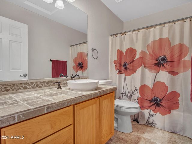 1703 E MADDOCK Road, Phoenix, AZ 85086