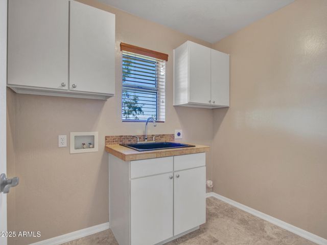 1703 E MADDOCK Road, Phoenix, AZ 85086