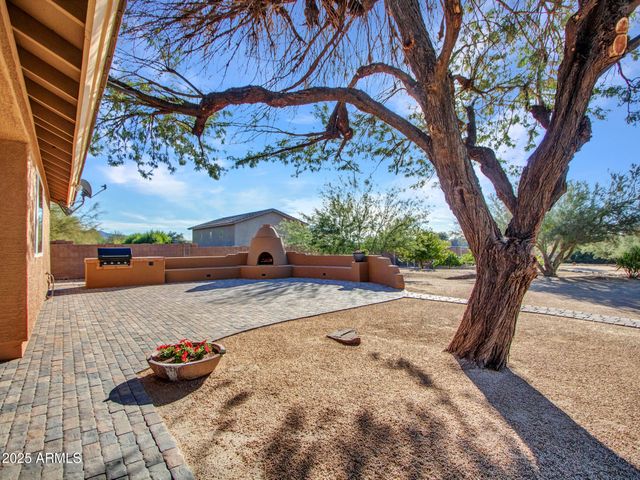 1703 E MADDOCK Road, Phoenix, AZ 85086