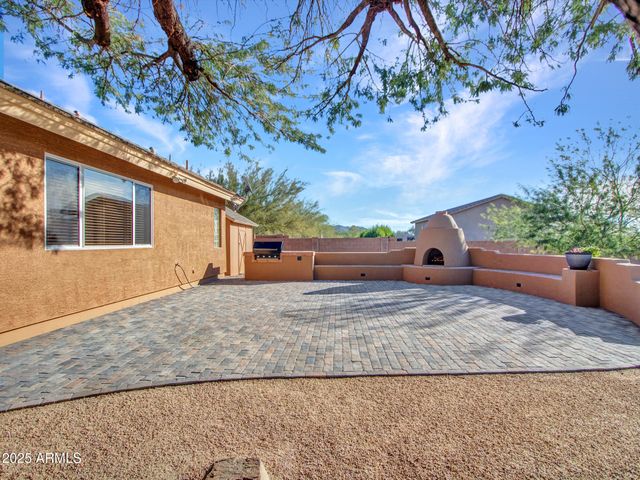 1703 E MADDOCK Road, Phoenix, AZ 85086