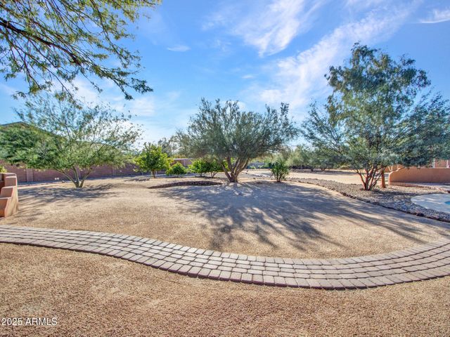1703 E MADDOCK Road, Phoenix, AZ 85086
