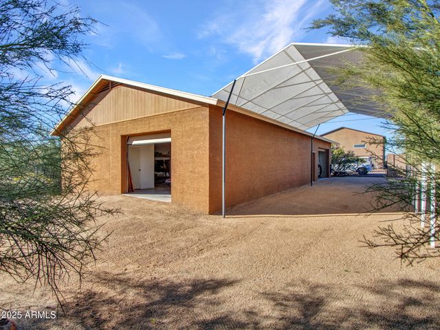 1703 E MADDOCK Road, Phoenix, AZ 85086