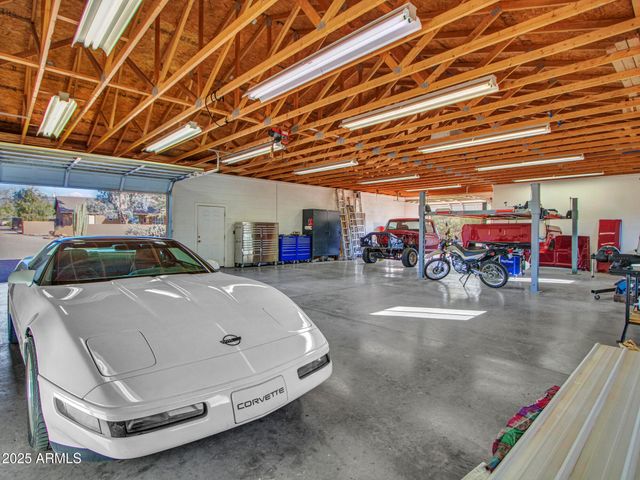 1703 E MADDOCK Road, Phoenix, AZ 85086