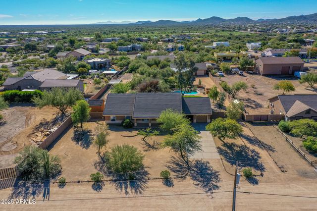 1703 E MADDOCK Road, Phoenix, AZ 85086