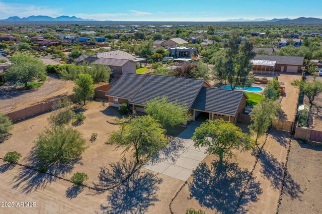 1703 E MADDOCK Road, Phoenix, AZ 85086