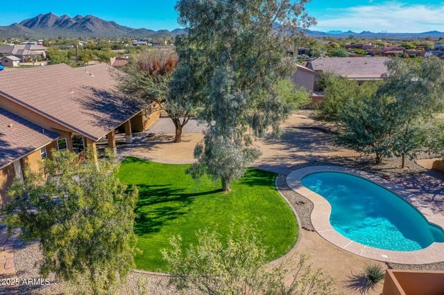 1703 E MADDOCK Road, Phoenix, AZ 85086