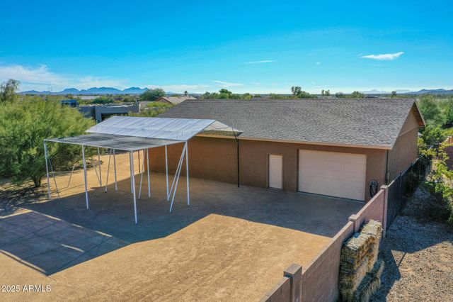 1703 E MADDOCK Road, Phoenix, AZ 85086