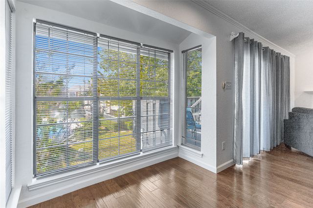 2732 Copper Creek Drive 201, Arlington, TX 76006