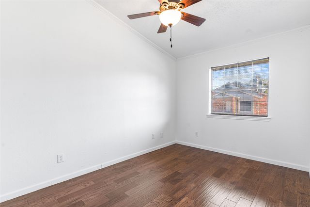 2732 Copper Creek Drive 201, Arlington, TX 76006