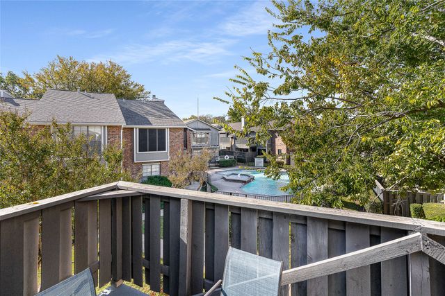 2732 Copper Creek Drive 201, Arlington, TX 76006