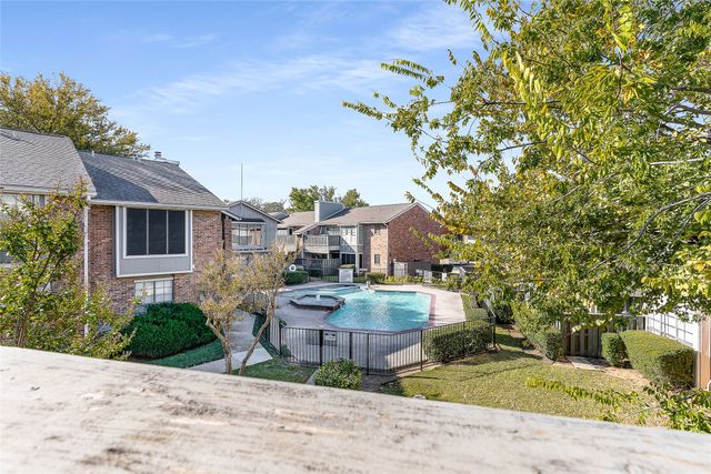 2732 Copper Creek Drive 201, Arlington, TX 76006