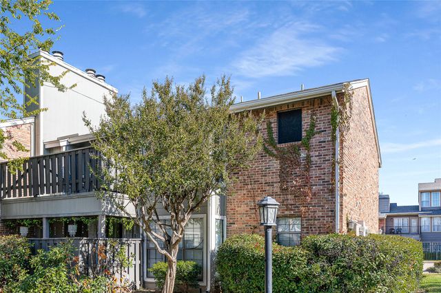 2732 Copper Creek Drive 201, Arlington, TX 76006