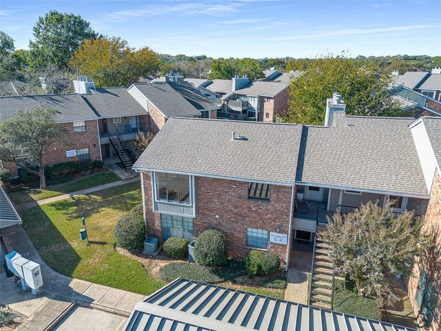 2732 Copper Creek Drive 201, Arlington, TX 76006