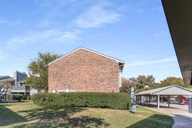 2732 Copper Creek Drive 201, Arlington, TX 76006