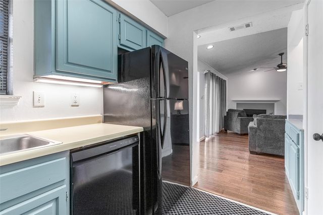 2732 Copper Creek Drive 201, Arlington, TX 76006