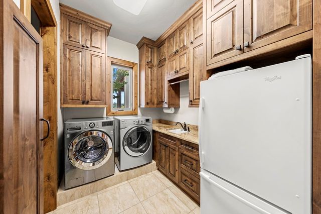 131 Bootlegger Lane, Kerrville, TX 78028