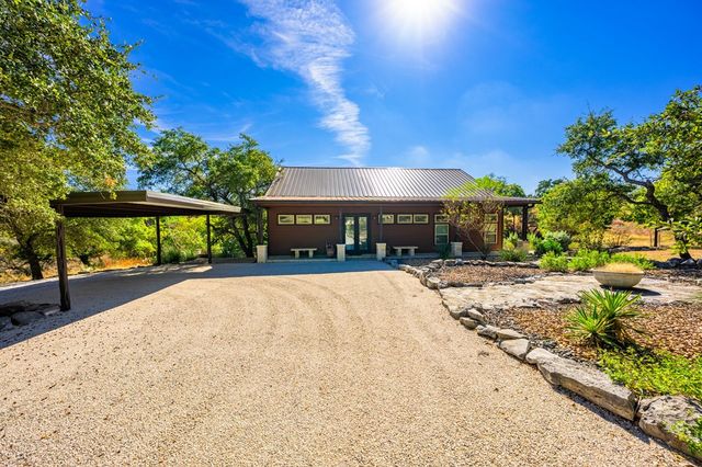 131 Bootlegger Lane, Kerrville, TX 78028