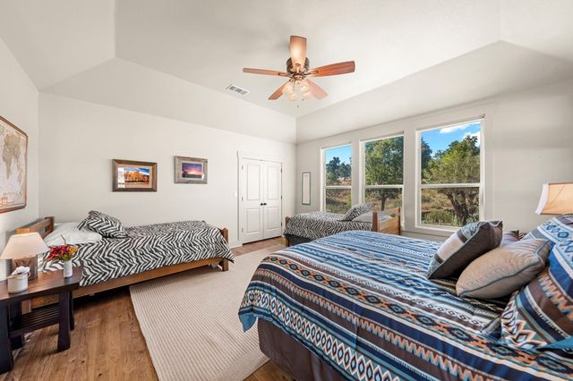 131 Bootlegger Lane, Kerrville, TX 78028