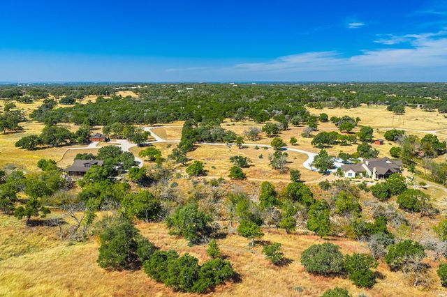 131 Bootlegger Lane, Kerrville, TX 78028