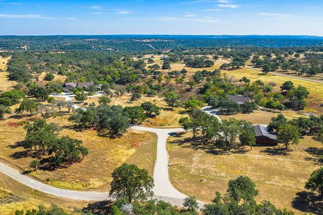 131 Bootlegger Lane, Kerrville, TX 78028