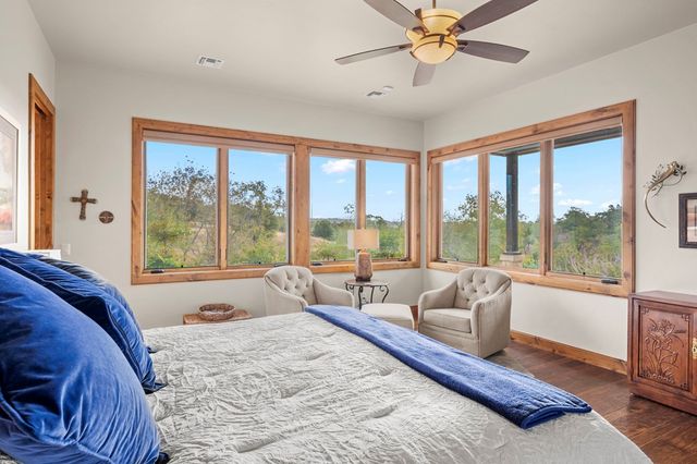 131 Bootlegger Lane, Kerrville, TX 78028