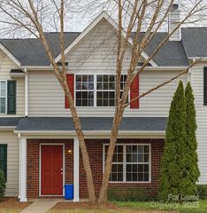 626 Emerald Cove Drive, Charlotte, NC 28262