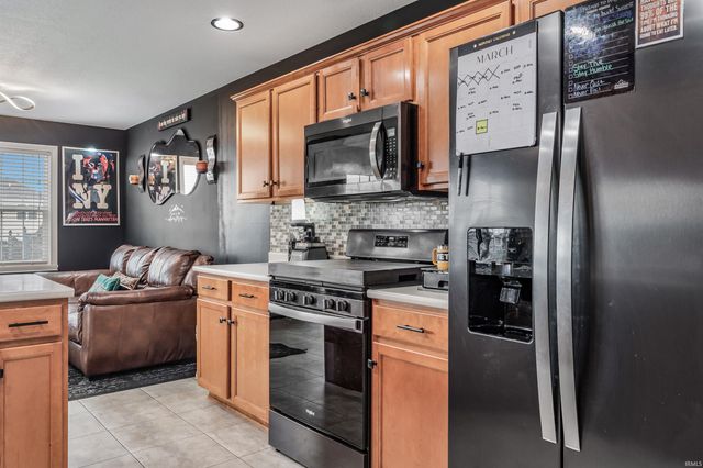 13227 Delano Cove, Fort Wayne, IN 46845