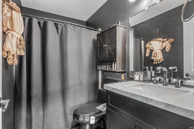 13227 Delano Cove, Fort Wayne, IN 46845