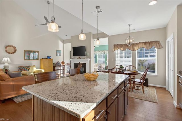 204 Bennetts Grove LN, Suffolk, VA 23435